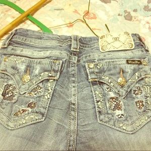 Miss Me Cropped Capris Sz 28